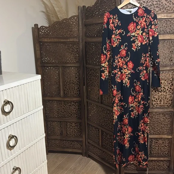 NEW NWT Reformation Tommie Admire Black Red Floral Dress Dresses